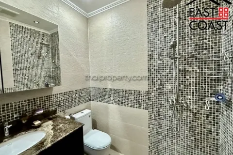 Casa de 4 dormitorios en Jomtien Beach, Pattaya, Tailandia № 212649 - foto 16