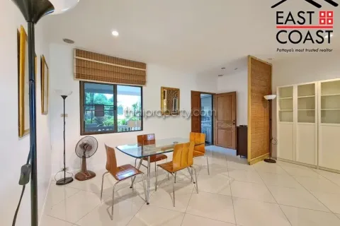Condominio de 2 dormitorios en Pattaya, Tailandia № 212653 - foto 3