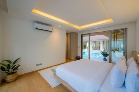 Villa in Phuket, Thailand 3 bedrooms № 149580 - photo 30