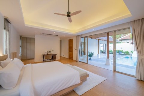 Villa in Phuket, Thailand 3 bedrooms № 149580 - photo 24