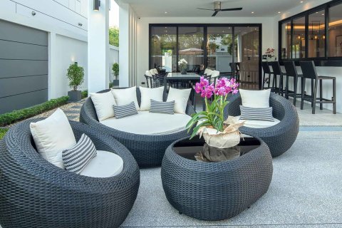 Villa in Chiang Mai, Thailand 4 bedrooms № 149581 - photo 11