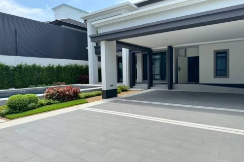 Penthouse à Samut Prakan, Thaïlande 4 chambres № 149578 - photo 9