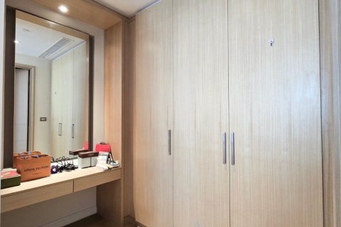 Condo à Khlong San, Bangkok, Thaïlande, 3 chambres  № 164471 - photo 10