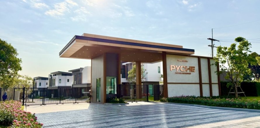 House in Pattaya, Thailand 4 bedrooms № 151046