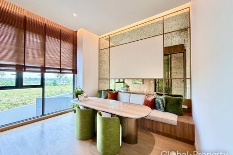 House in Pattaya, Thailand 4 bedrooms № 151046 - photo 7