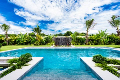 Вилла в Хуа Хине, Таиланд с 3 спальнями  № 115206 - фото 2