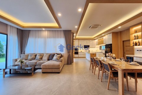 บ้านในพัทยา, ประเทศไทย 4 ห้องนอน № 196194 - รูปถ่าย 26