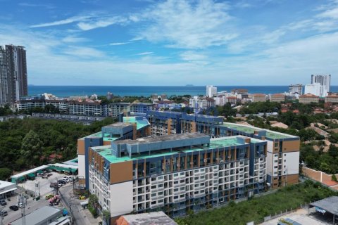 Condo in Pattaya, Thailand, 2 bedrooms  № 196197