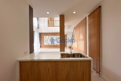 บ้านในพัทยา, ประเทศไทย 4 ห้องนอน № 196193 - รูปถ่าย 18