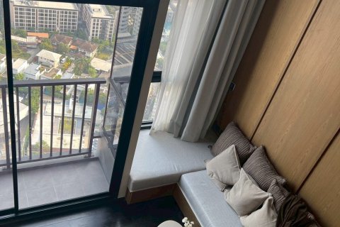 Студия в кондо в Ваттхане, Бангкок, Таиланд № 139657 - фото 4