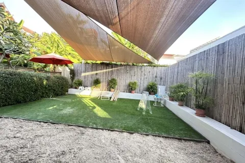 House in Watthana, Bangkok, Thailand 4 bedrooms № 162160 - photo 7