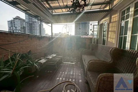 Reihenhaus in Watthana, Bangkok, Thailand 4 Schlafzimmer № 215708 - Foto 22