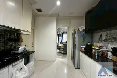 Reihenhaus in Watthana, Bangkok, Thailand 4 Schlafzimmer № 215708 - Foto 4
