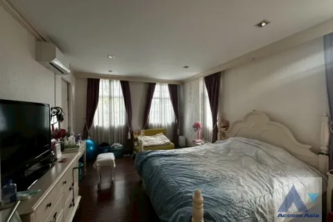 Reihenhaus in Watthana, Bangkok, Thailand 4 Schlafzimmer № 215708 - Foto 10