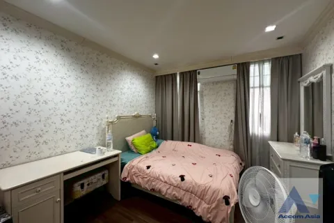 Reihenhaus in Watthana, Bangkok, Thailand 4 Schlafzimmer № 215708 - Foto 13