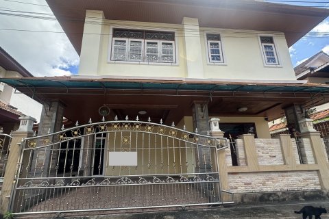 House in Kathu, Thailand 4 bedrooms № 145121 - photo 1