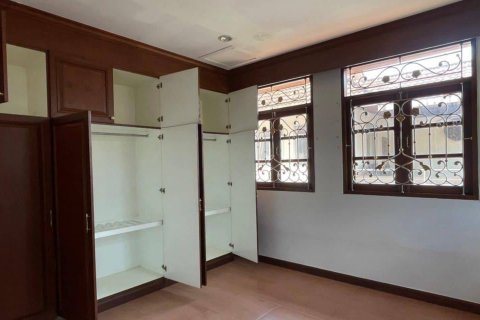 House in Kathu, Thailand 4 bedrooms № 145121 - photo 12