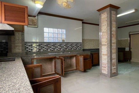 House in Kathu, Thailand 4 bedrooms № 145121 - photo 20