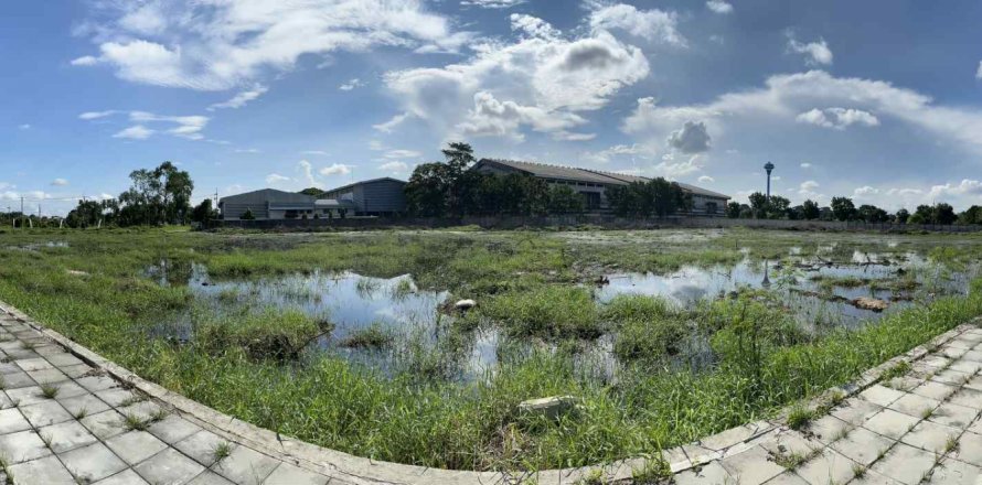 Земельный участок в Сам Пхране, Таиланд 25600м2  № 145120