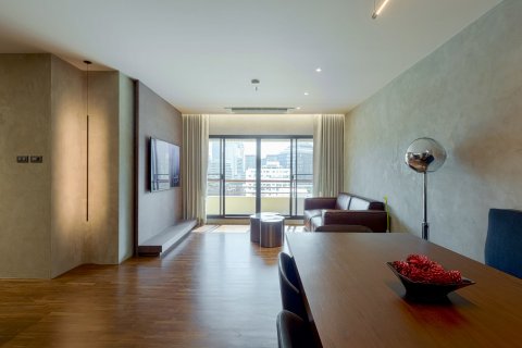 Condo in Pathum Wan, Bangkok, Thailand, 2 bedrooms  № 145123 - photo 1