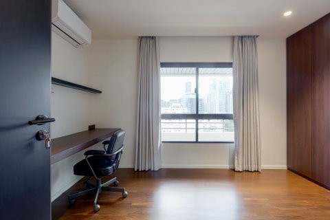 Condo in Pathum Wan, Bangkok, Thailand, 2 bedrooms  № 145123 - photo 15