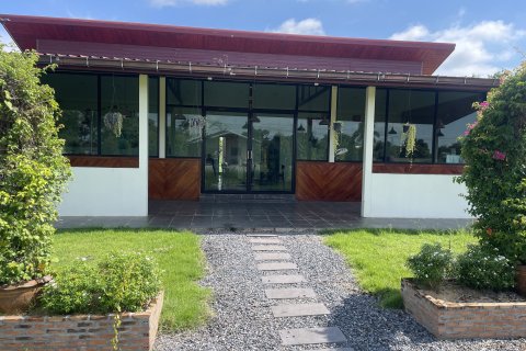 Land in Ubon Ratchathani, Thailand 27200 sq.m. № 149282 - photo 9