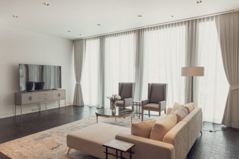 Condo in Bangkok, Thailand, 2 bedrooms  № 181047 - photo 2