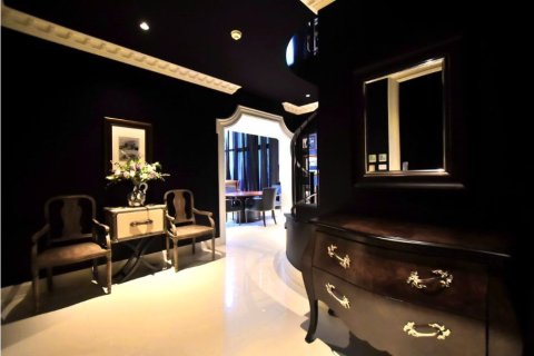 Condo in Bangkok, Thailand, 2 bedrooms  № 181051 - photo 6