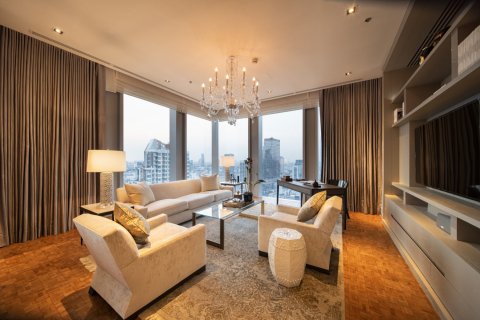 Condo in Bangkok, Thailand, 2 bedrooms  № 181048 - photo 5