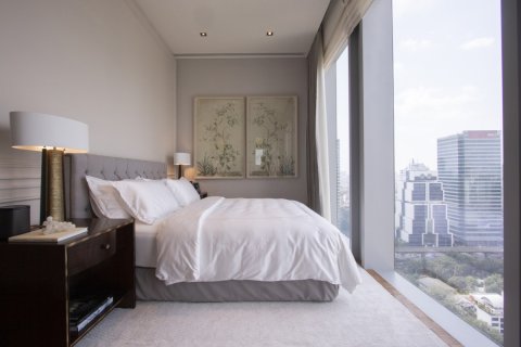 Condo in Bangkok, Thailand, 2 bedrooms  № 181048 - photo 2