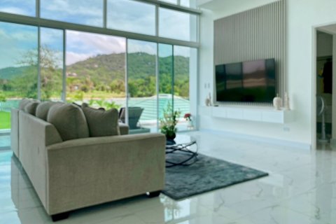 Villa in Hua Hin, Thailand 2 bedrooms № 168685 - photo 1