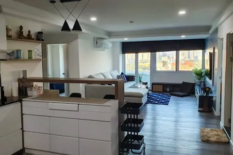 Condo in Huai Khwang, Bangkok, Thailand, 2 bedrooms  № 164480 - photo 6