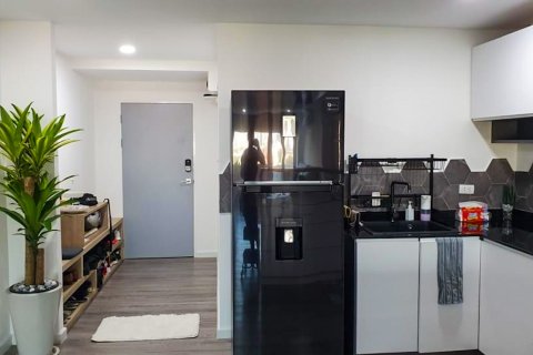 Condo in Huai Khwang, Bangkok, Thailand, 2 bedrooms  № 164480 - photo 8