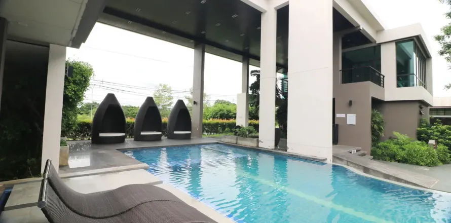 House in Udon Thani, Thailand 4 bedrooms № 164478