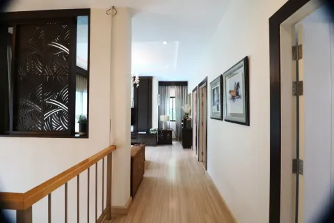 House in Udon Thani, Thailand 4 bedrooms № 164478 - photo 27