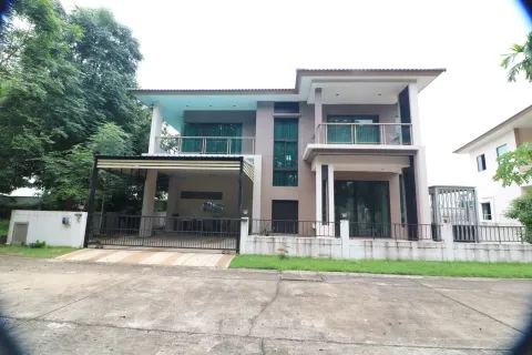 House in Udon Thani, Thailand 4 bedrooms № 164478 - photo 2