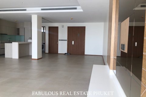 Condo in Bang Tao, Thailand, 2 bedrooms № 179759 - photo 12