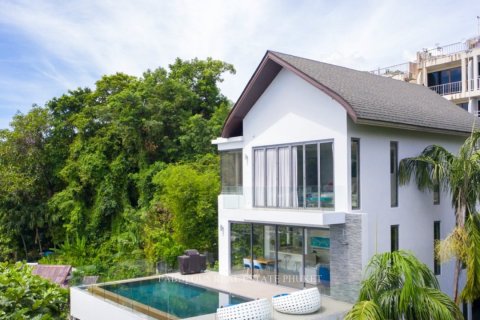 Villa in Patong, Thailand 7 bedrooms № 179761