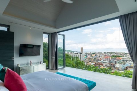 Villa in Patong, Thailand 7 bedrooms № 179761 - photo 4