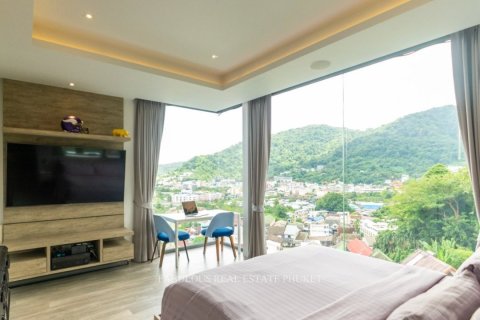 Villa in Patong, Thailand 7 bedrooms № 179761 - photo 7