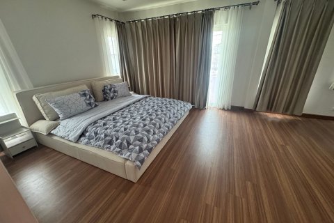 Duplex in Phuket, Thailand 4 bedrooms № 171233 - photo 17