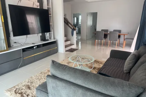 Duplex in Phuket, Thailand 4 bedrooms № 171233 - photo 2