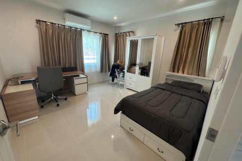 Duplex in Phuket, Thailand 4 bedrooms № 171233 - photo 8