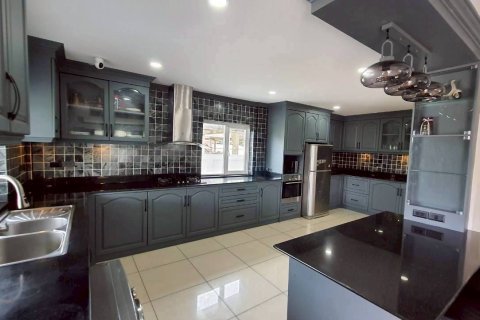 Дом в Паттайе, Таиланд с 3 спальнями  № 167348 - фото 10