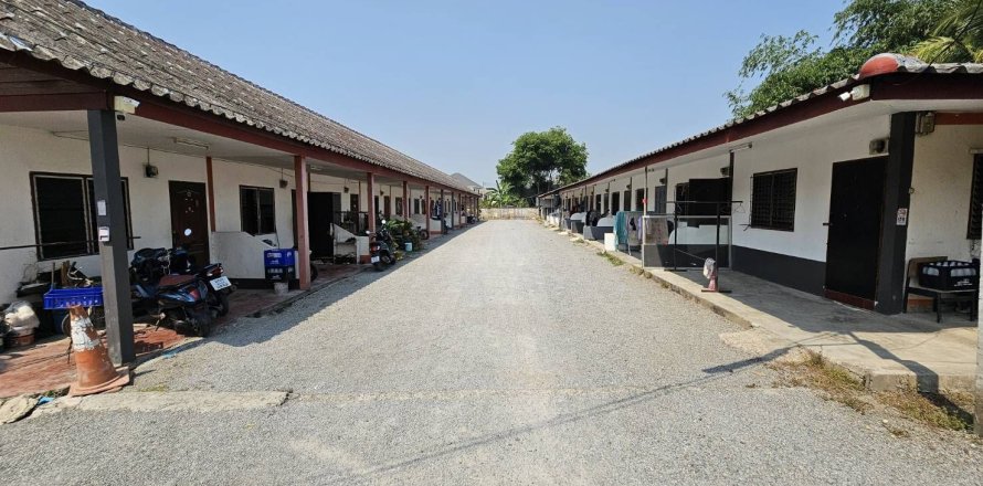 Коммерческая недвижимость в Сарафи, Таиланд  № 167347