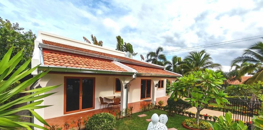 Villa à Hua Hin, Thaïlande 3 chambres № 168317