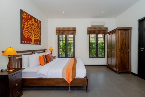 Villa in Hua Hin, Thailand 3 bedrooms № 168318 - photo 22