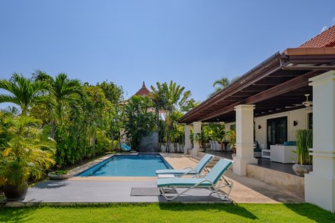 Villa in Hua Hin, Thailand 3 bedrooms № 168318 - photo 3