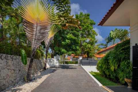 Villa in Hua Hin, Thailand 3 bedrooms № 168318 - photo 28