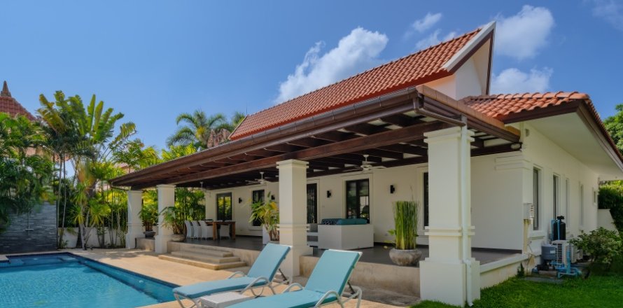 Villa in Hua Hin, Thailand 3 bedrooms № 168318